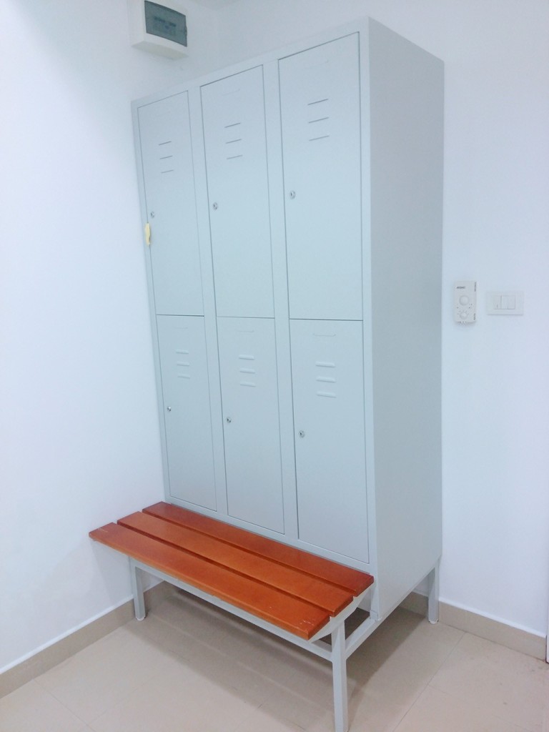 Garderobni Ormani sa klupicom2