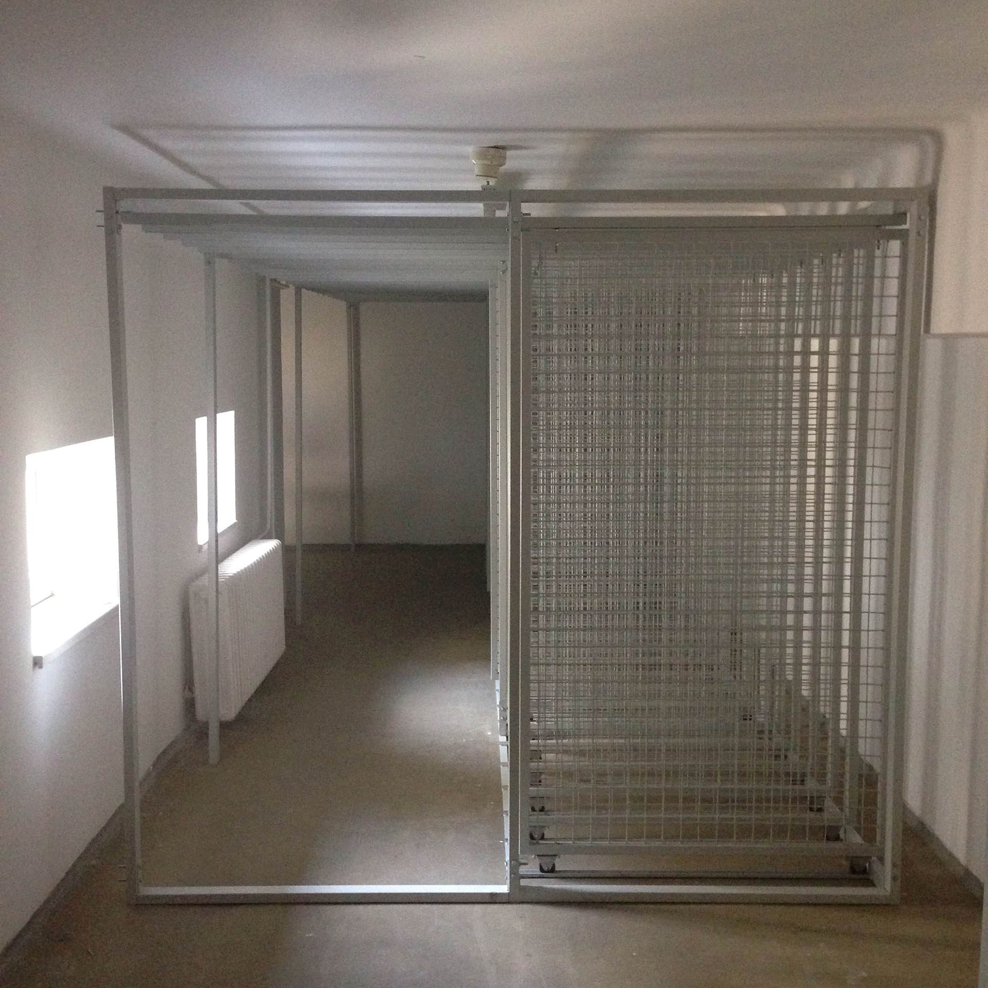 Oprema za muzeje - Ramovi za velike slike