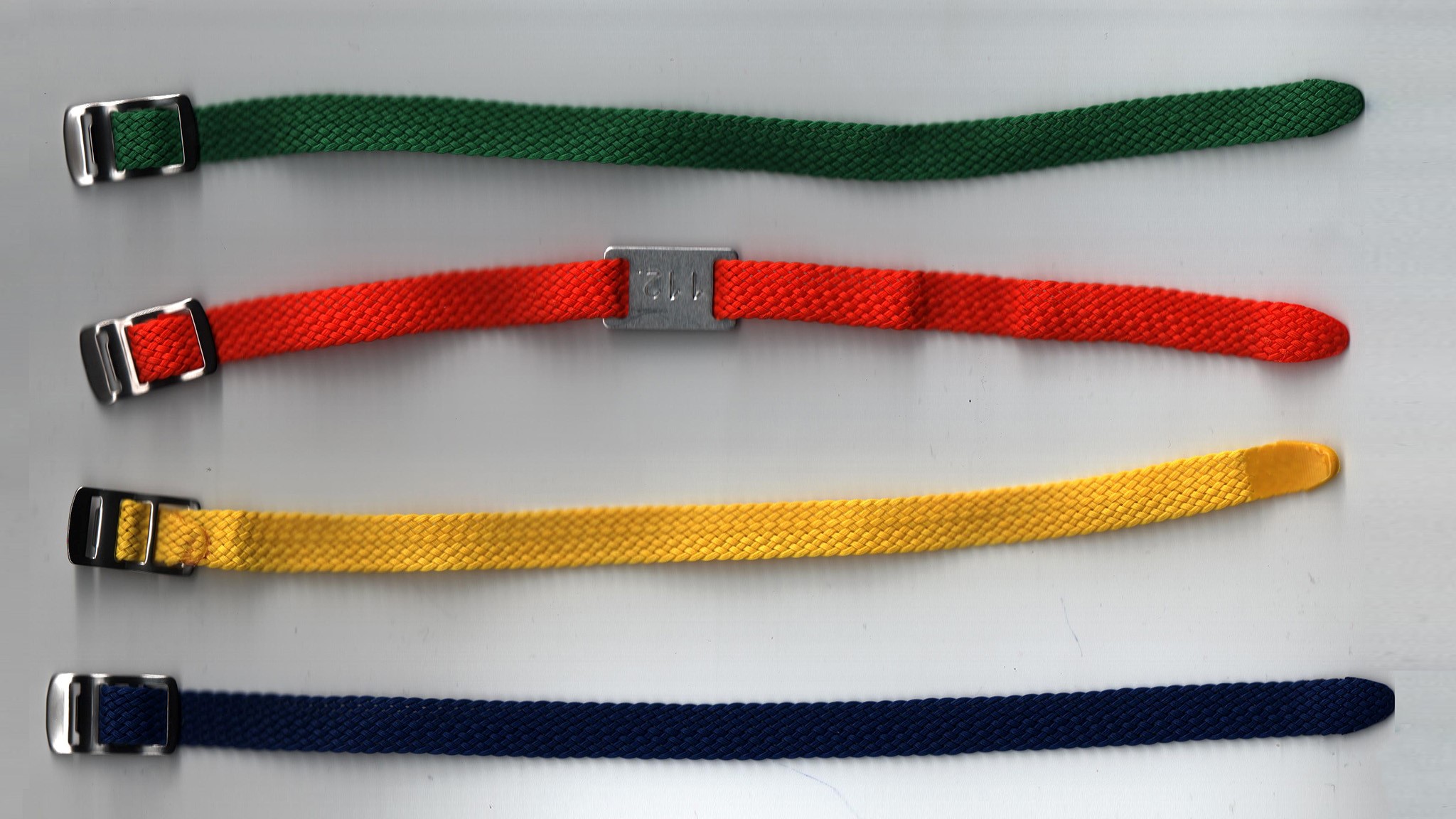 Raznobojne perlon narukvice